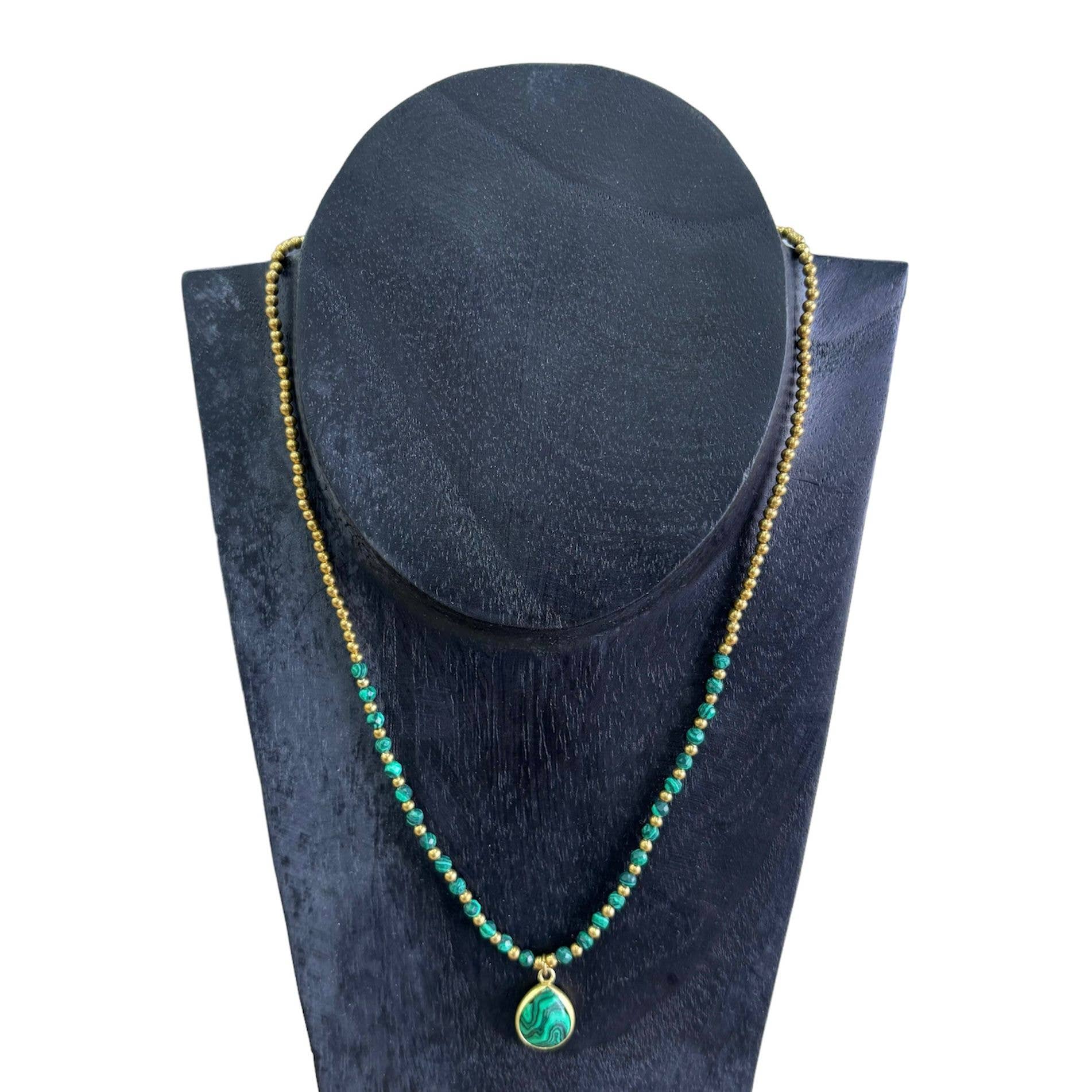 Collares de mujer de Tailandia
